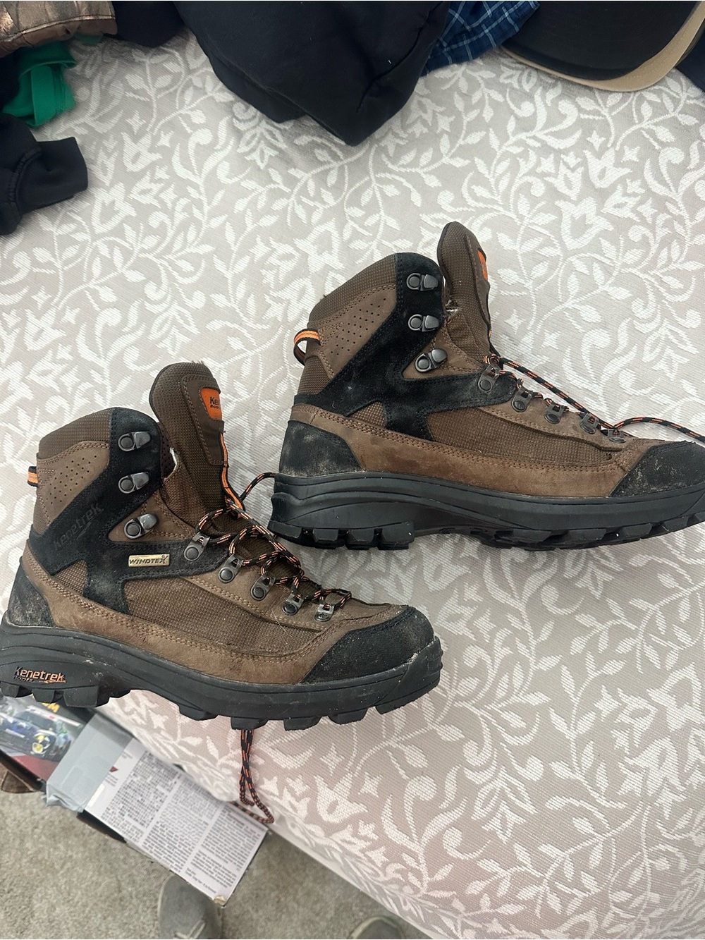 Men's Brown Waterproof Hiking Boots with Rugged Traction
